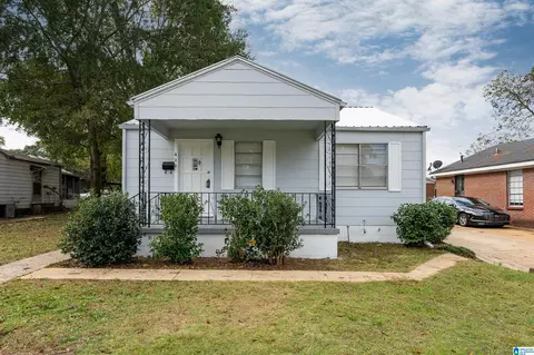 422 11th St S, Bessemer, AL 35020
