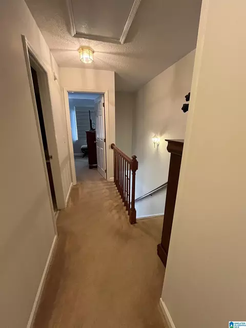 Entry Way - 106 Bethany Ln, Clanton, AL 35046 photo 2 of 4