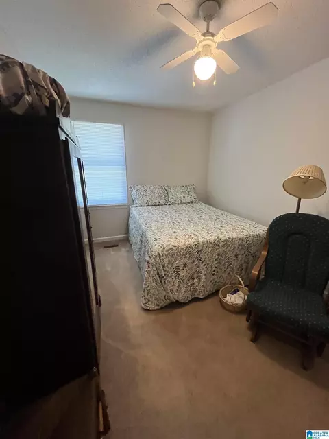 Bedroom - 106 Bethany Ln, Clanton, AL 35046 photo 2 of 8