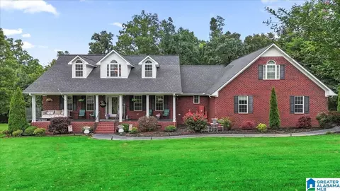 190 Creek Dr, Rainsville, AL 35986