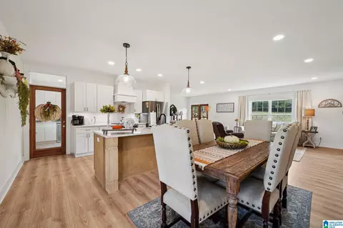 Dining - 65 Kudzu Rd, Oneonta, AL 35121 photo 2 of 3