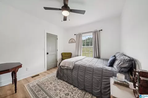 Bedroom - 65 Kudzu Rd, Oneonta, AL 35121 photo 4 of 11