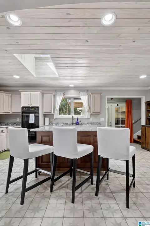 Kitchen - 1105 Lock 4 Rd, Riverside, AL 35135 photo 1 of 2