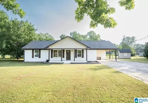 93 Hendrix St, Oneonta, AL 35121 photo 1