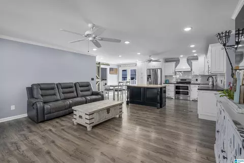3203 Hudson St, Jasper, AL 35503 photo 6