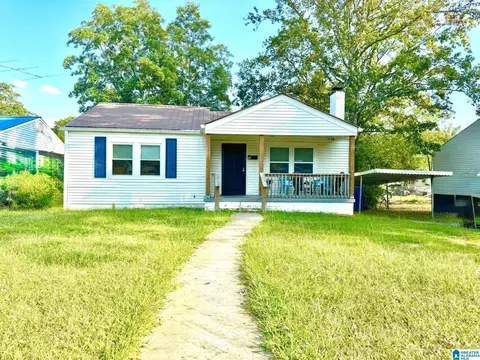317 15th St N, Gadsden, AL 35903