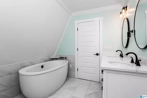 Bath - 167 Lock Haven Cir, Riverside, AL 35135 photo 6 of 11