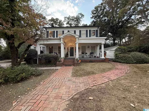 129 Forest Rd, Hueytown, AL 35023