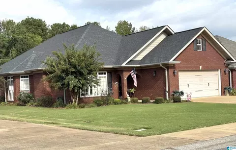 123 Ashton Cir, Sylacauga, AL 35150