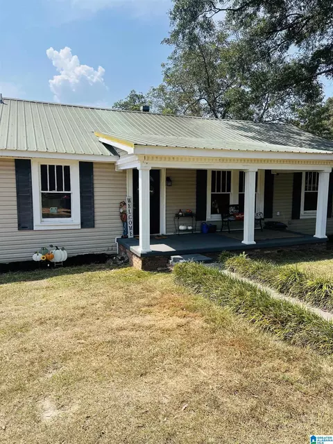 1715 Fulmer Dr, Clanton, AL 35045
