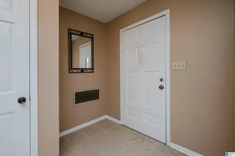 Entry Way - 1807 Apache Way, Alabaster, AL 35007 photo 2 of 3
