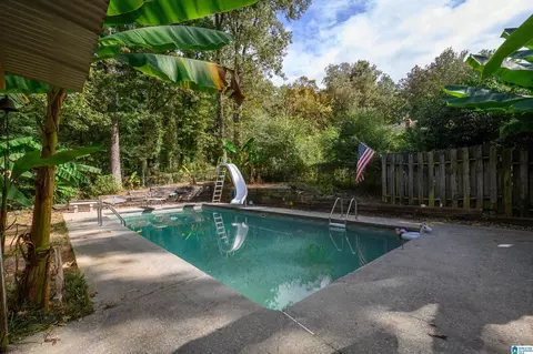 Exterior - 1807 Apache Way, Alabaster, AL 35007 photo 7 of 11