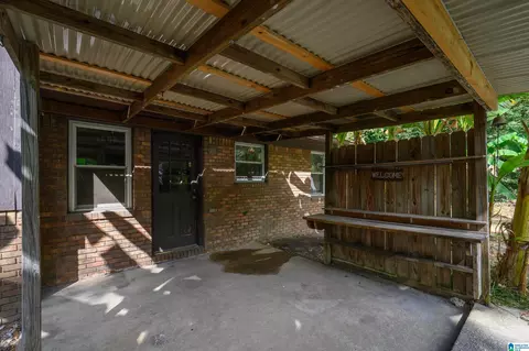 Exterior - 1807 Apache Way, Alabaster, AL 35007 photo 5 of 11