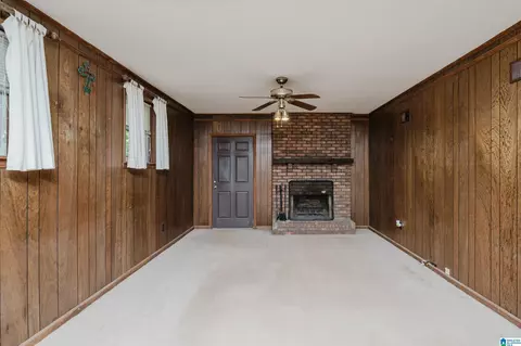 Living - 1807 Apache Way, Alabaster, AL 35007 photo 8 of 9
