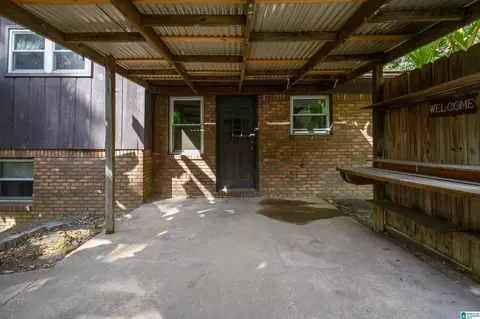 Exterior - 1807 Apache Way, Alabaster, AL 35007 photo 4 of 11