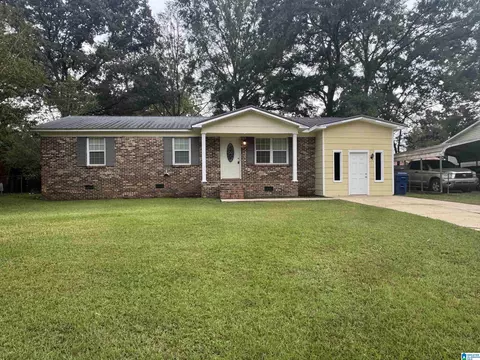 211 Welch Ave, Talladega, AL 35160