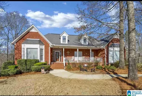 204 Hickory Hill Cir, Oneonta, AL 35121