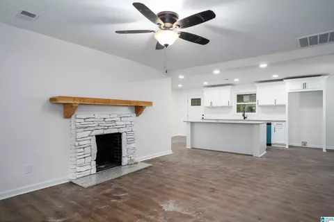 Living - 312 Lehigh Rd, Trafford, AL 35172 photo 3 of 6