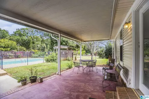 Exterior - 103 Windover Dr, Clanton, AL 35045 photo 4 of 11