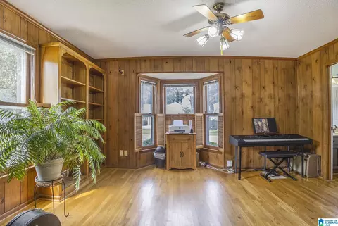 Living - 103 Windover Dr, Clanton, AL 35045 photo 2 of 2