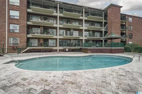 55 Hanover Cir S #301, Birmingham, AL 35205