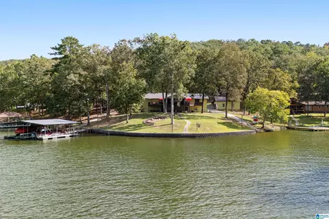 732 River Bend Cir, Talladega, AL 35160