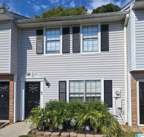 1537 Applegate Ln, Alabaster, AL 35007 photo 1