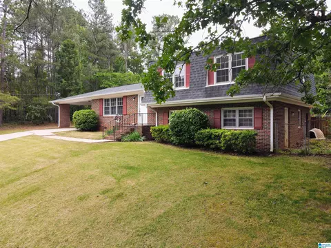 1209 Birchwood Dr, Anniston, AL 36207
