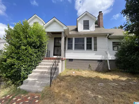 Exterior - 901 7th St W, Birmingham, AL 35204 photo 1 of 3