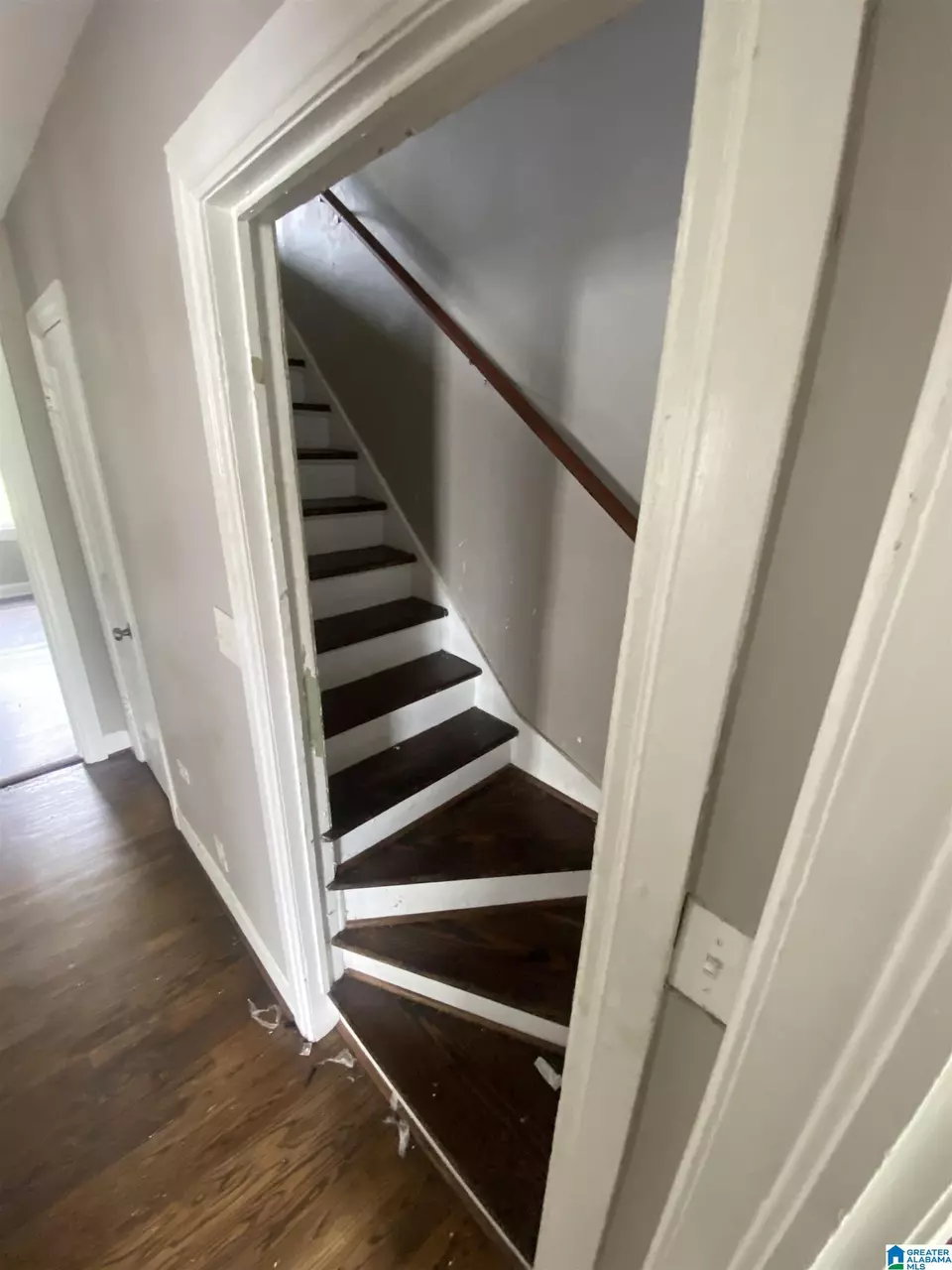 Entry Way - 901 7th St W, Birmingham, AL 35204 photo 1 of 4