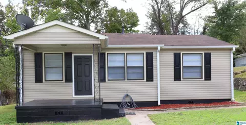 420 Oak Ln, Anniston, AL 36206