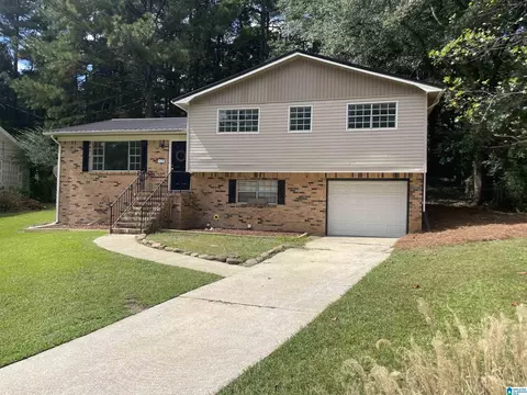 520 Bonnie Bell Ln, Irondale, AL 35210