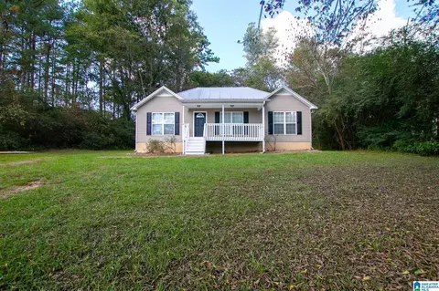 39 Wet Cat Rd, Hayden, AL 35079