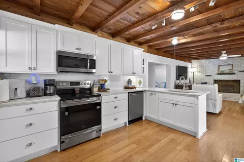 Kitchen - 122 County Road 734, Clanton, AL 35046 photo 1 of 4