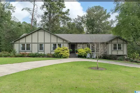 1257 Branchwater Ln, Vestavia Hills, AL 35216