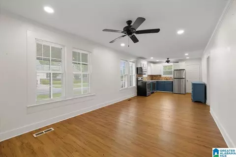 401 3rd Ave W, Oneonta, AL 35121