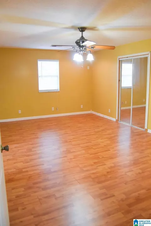 Bedroom - 506 Quarry Rd, Glencoe, AL 35905 photo 2 of 4