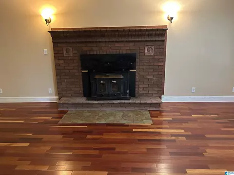Living - 506 Quarry Rd, Glencoe, AL 35905 photo 2 of 4