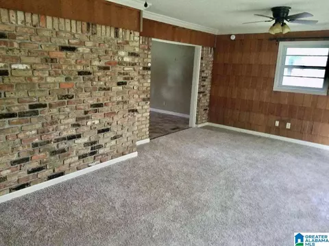 Living - 707 3rd St N, Clanton, AL 35045 photo 3 of 3