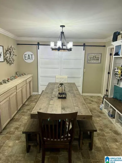 Dining - 707 3rd St N, Clanton, AL 35045 photo 1 of 1