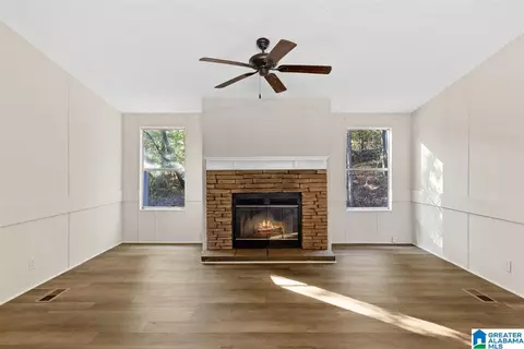 61 Cedar Cir, Remlap, AL 35133 photo 4