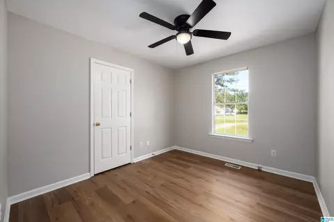 Bedroom - 159 Ray Dr, Locust Fork, AL 35097 photo 4 of 4