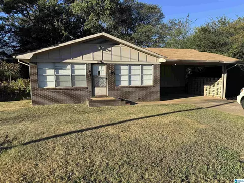 305 Glade Rd E, Anniston, AL 36206
