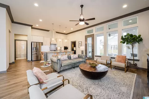 4565 Oakdell Rd, Hoover, AL 35244