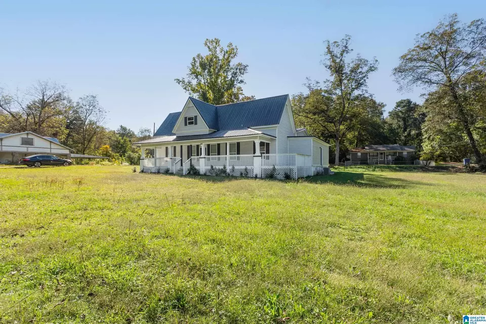 Exterior - 424 7th Ave, Ashville, AL 35953 photo 9 of 9