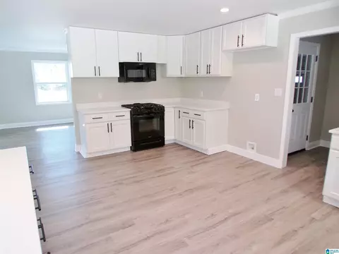 Kitchen - 7 Christopher Way, Anniston, AL 36207 photo 5 of 15