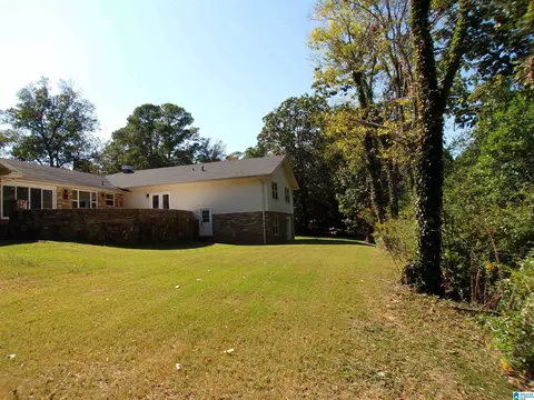 Exterior - 7 Christopher Way, Anniston, AL 36207 photo 9 of 17