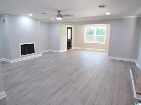 Living - 7 Christopher Way, Anniston, AL 36207 photo 12 of 20
