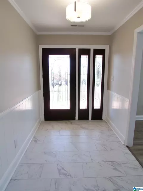 Entry Way - 7 Christopher Way, Anniston, AL 36207 photo 1 of 5