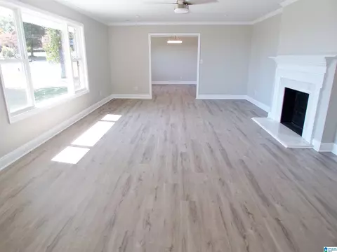Living - 7 Christopher Way, Anniston, AL 36207 photo 6 of 20
